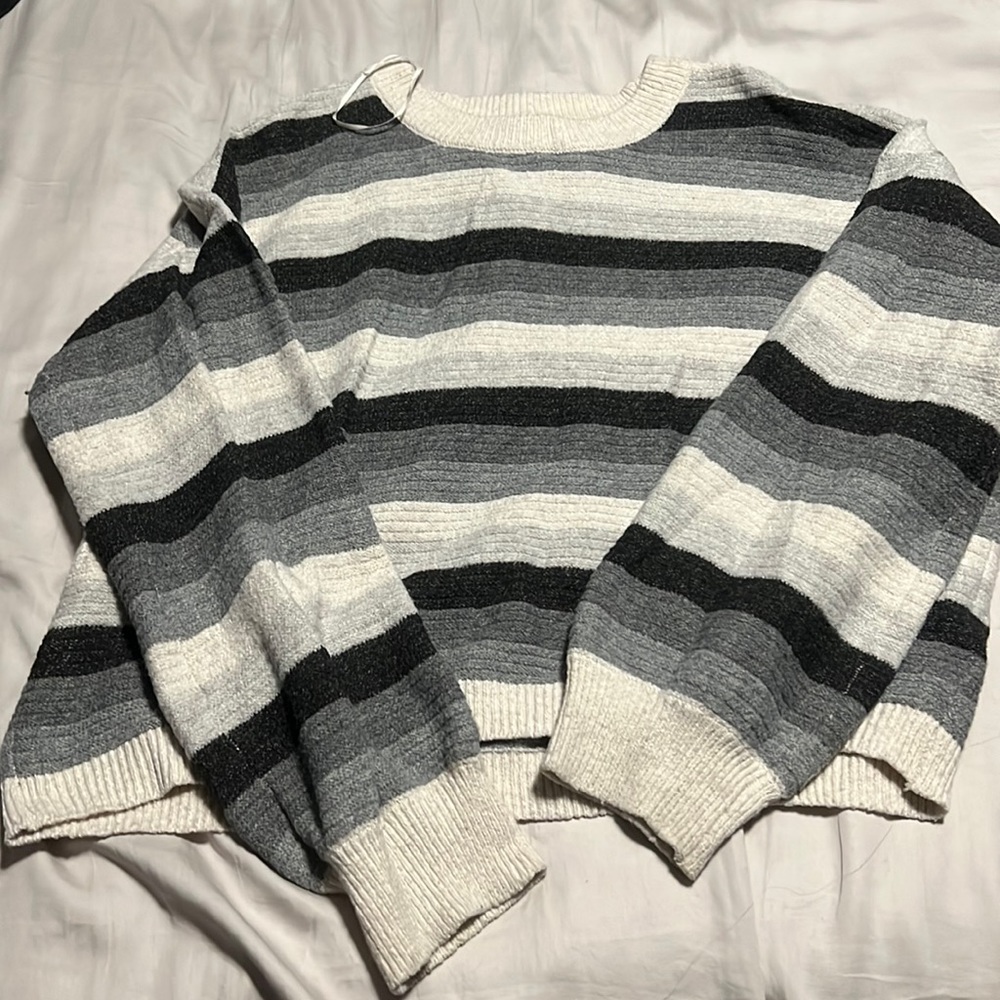 Women’s sweater